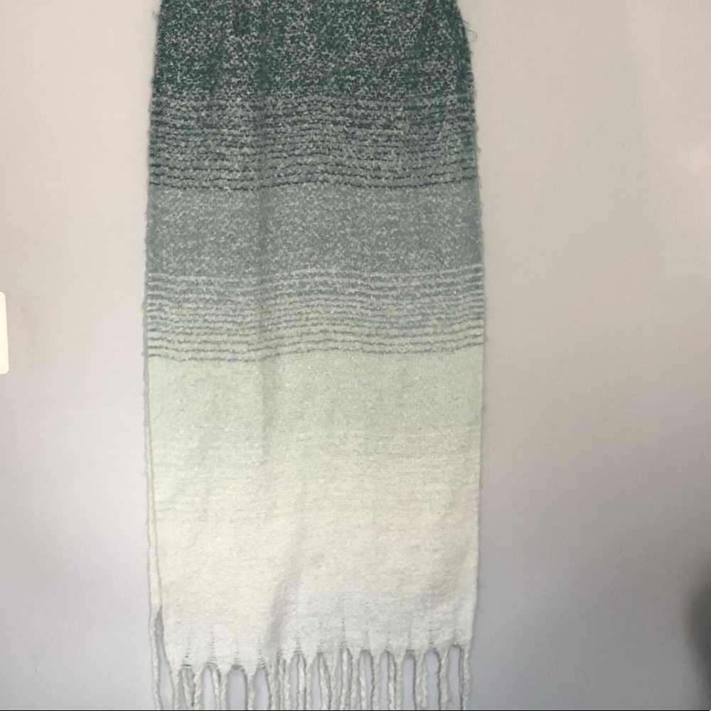Chunky oversized scarf